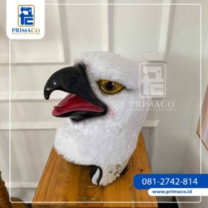 Maskot Kepala Garuda AAU